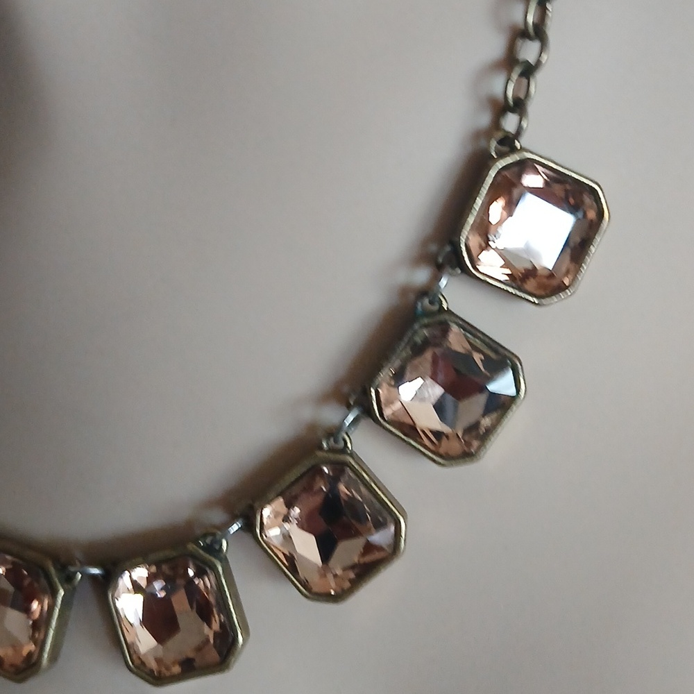 Chloe & Isabel Bling Necklace Beautiful Colors Pink/Bronze